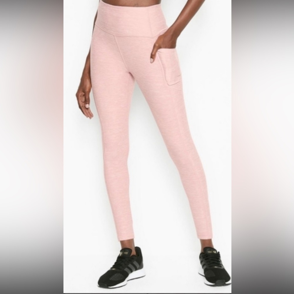 Sold : Victoria's Secret women’s  Pink Leggings